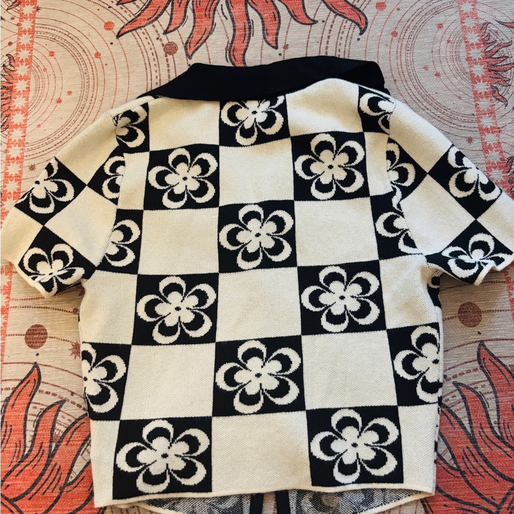 Retro Floral Checkered Cropped Sweater Button Shirt - Picture 2 of 4